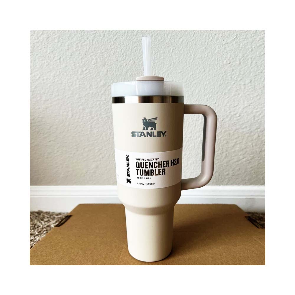 Stanley-Quencher-The-Flowstate-Tumbler-40-oz-Solid-Colors-Cream1