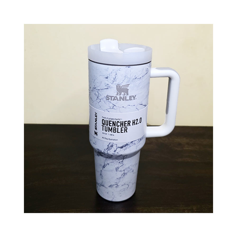 Stanley-Quencher-The-Flowstate-40oz-Marble-Print-Cloudy-White1